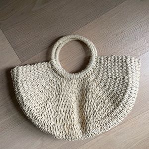 SOLD Straw woven bag with circle handle